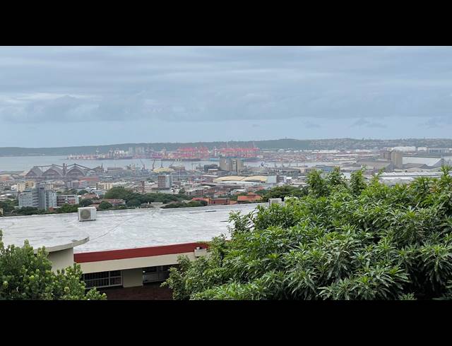 2.5 BEDROOM APARTMENT TO LET IN GLENWOOD